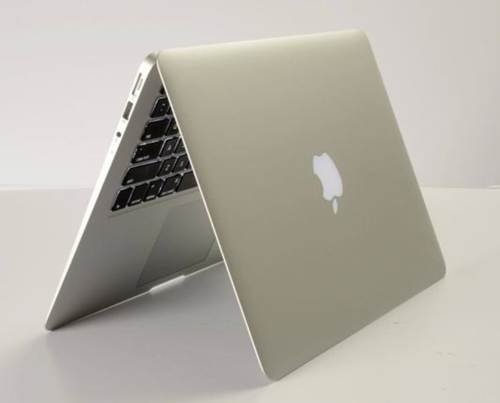 El Macbook Air esta de cumpleaños