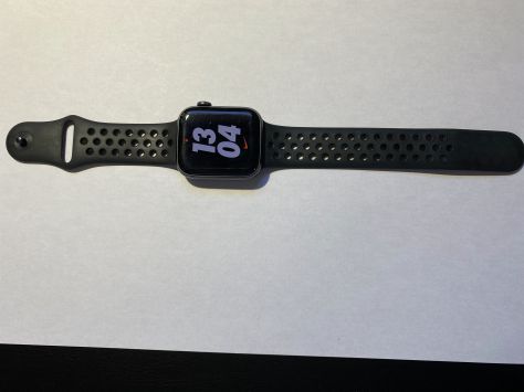 Apple Watch SE Nike Aluminum 44mm (GPS)