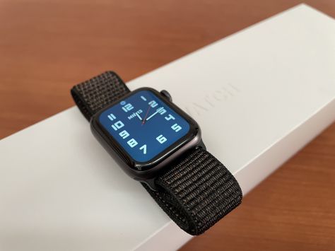 Apple Watch Series 4, 40mm