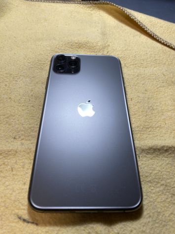 vender-iphone-iphone-11-pro-max-apple-segunda-mano-19382148520241017171933-11