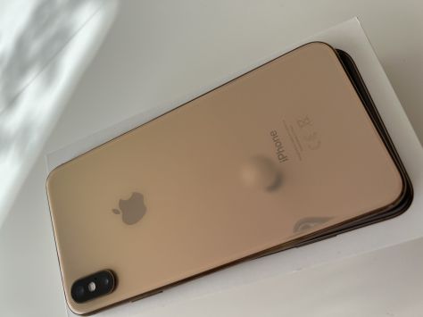 iPhone XS Max 64Gb en color Oro