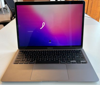 Mac Book Air Retina (2020)